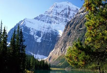 里昂客场突破难关，锁定胜局